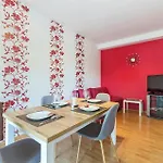 Daire Lovely In With Wifi Valtura